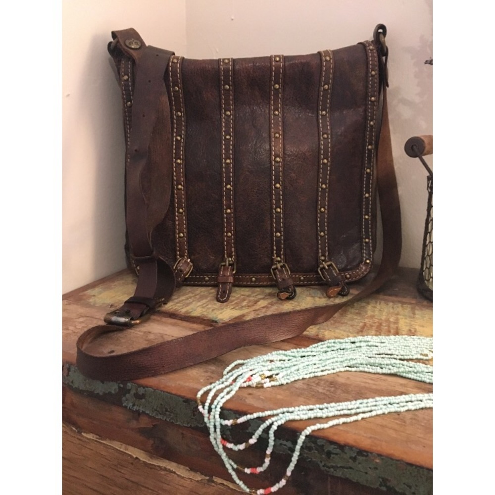 ⬇️$190 PATRICIA NASH Chocolate Bremen Messenger